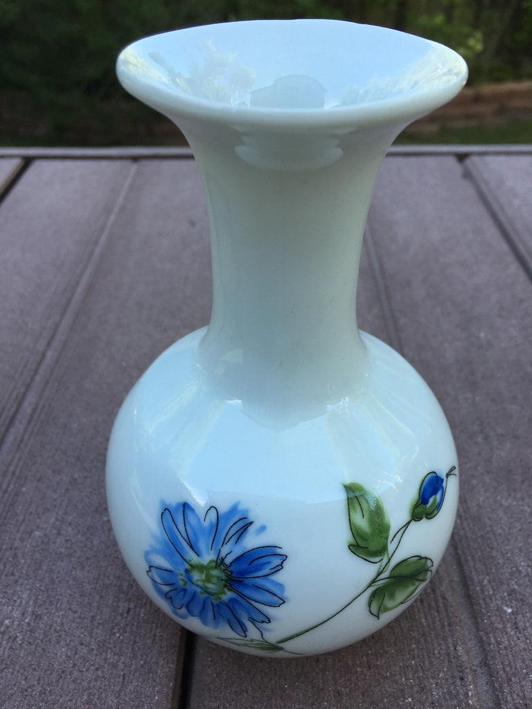 Blue Flower Chinese Porcelain Flower Vase